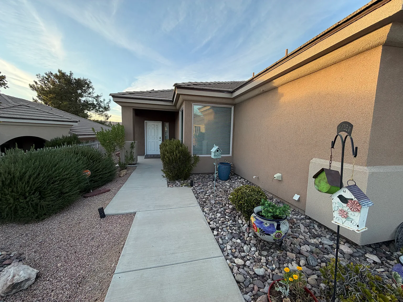 3 bed, 1992 sqft, $2,250 — Photo 4