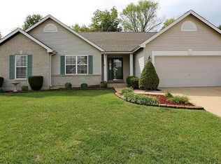 152 Keystone Crossing Dr, O'Fallon, MO 63368