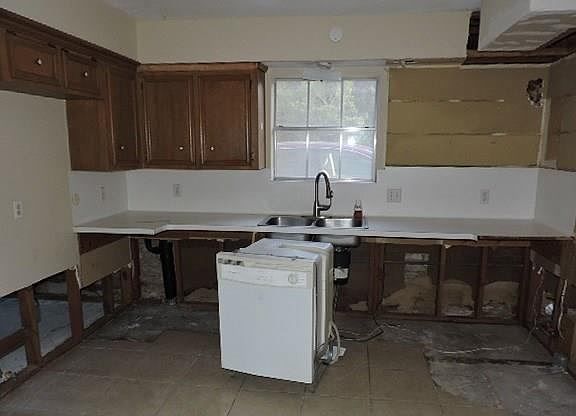 5th image of 1818 Tucumcari Dr
