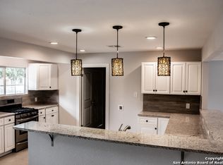 5006 David Scott Dr, Kirby, TX 78219