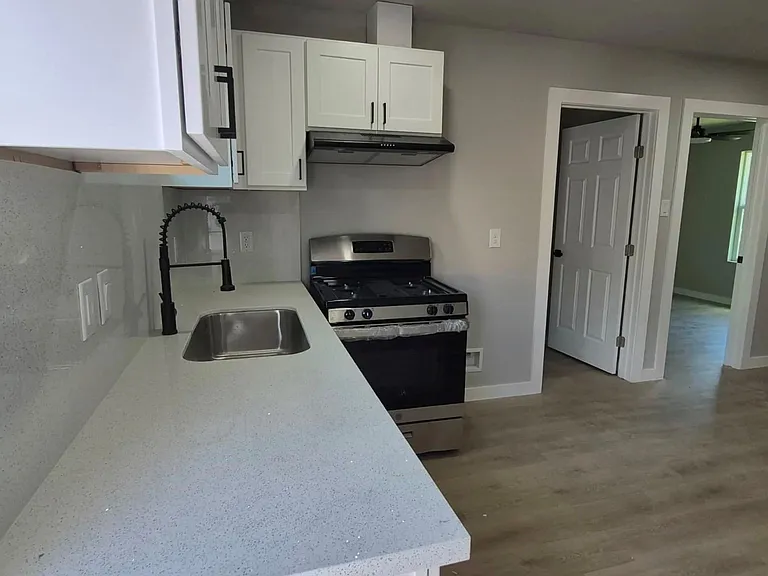 7909 Ford St — Photo 8