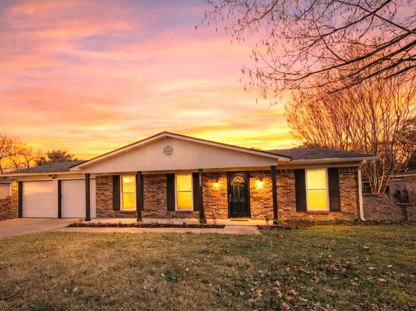 5705 Waits Ave, Fort Worth, TX 76133