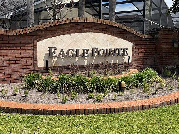 3rd image of 534 Eagle Pointe S
