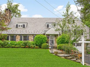 26 Bradford Rd, Scarsdale, NY 10583