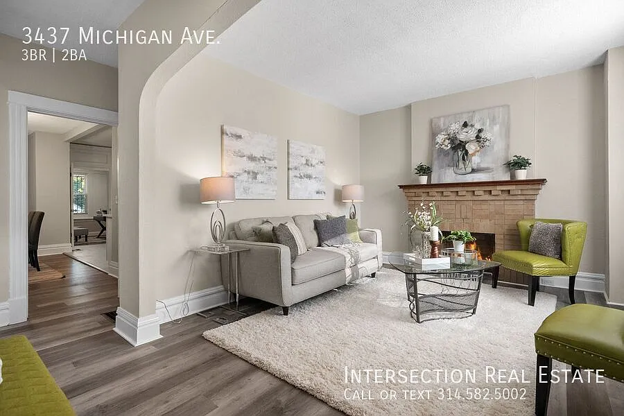 Beautifully Renovated 3 Bed/2Bath Home in S. City — Photo 4