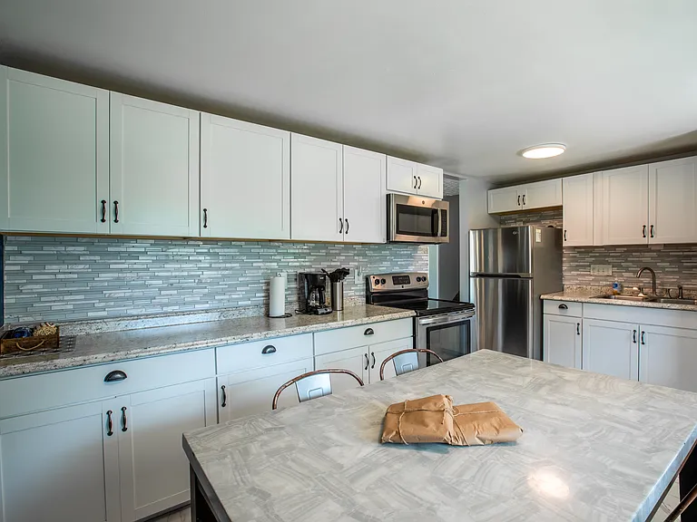 1020 E Diamond Way — Photo 27