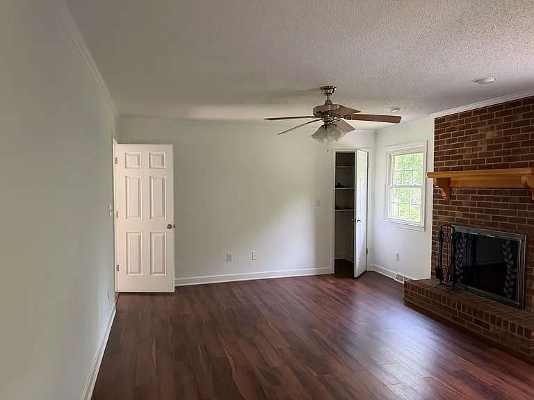 4670 Elk Valley Ct — Photo 7