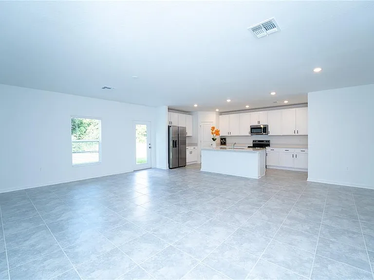 581 Bell Prairie Cir — Photo 4