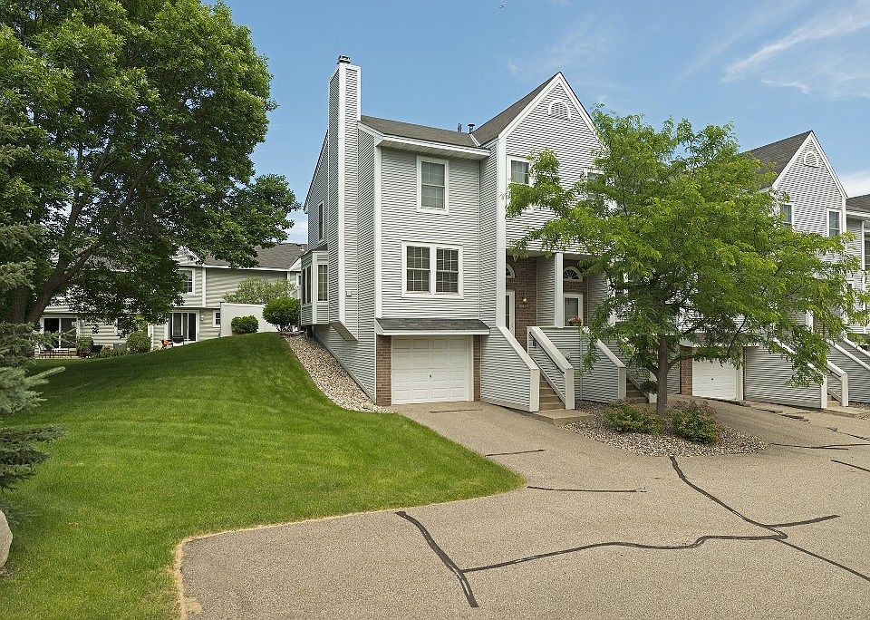1st image of 10653 Sherman Dr