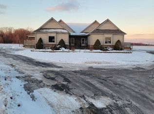 4634 & 4638 Keewahdin Rd, North Street, MI 48049