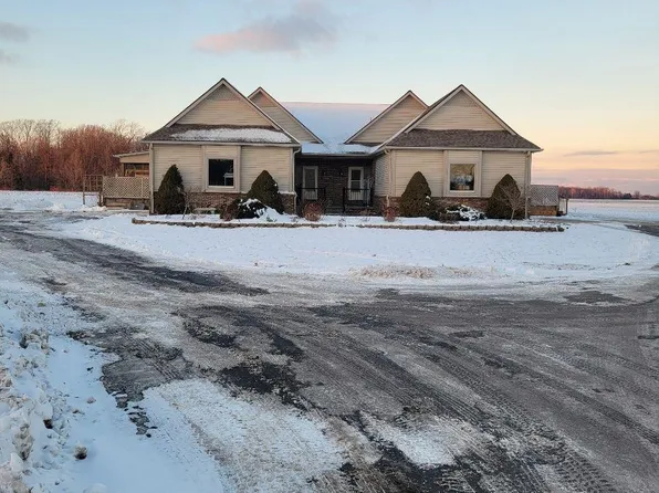 4634 & 4638 Keewahdin Rd, North Street, MI 48049