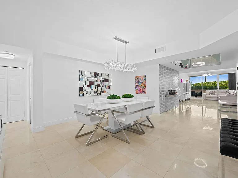 3200 N Ocean Blvd #307 — Photo 17
