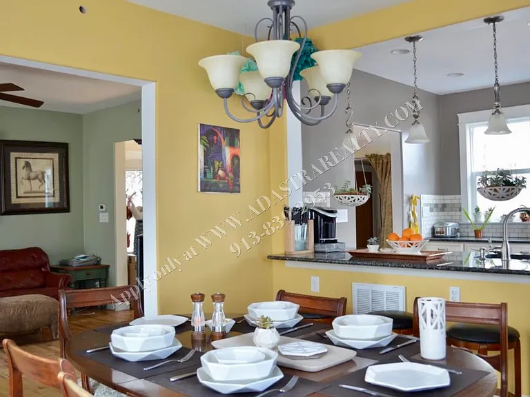 4005 Genessee St — Photo 6