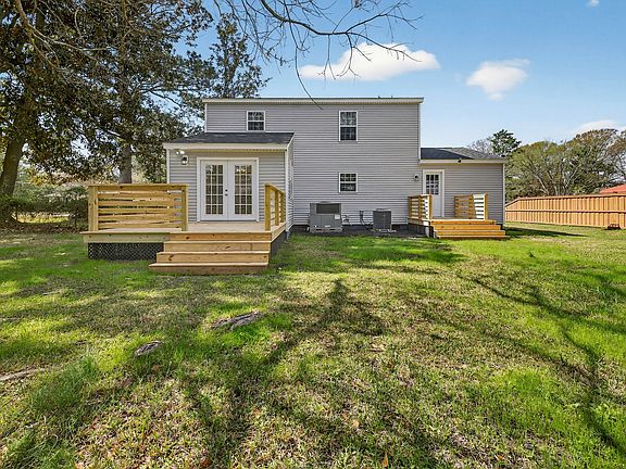 5th image of 1863 Sandcroft Dr