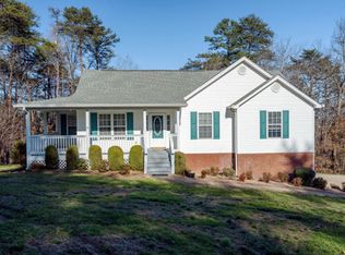 897 Tommie Ln, Soddy Daisy, TN 37379