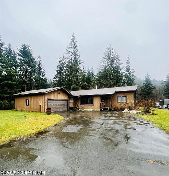 1st image of 2416 Aurora Dr