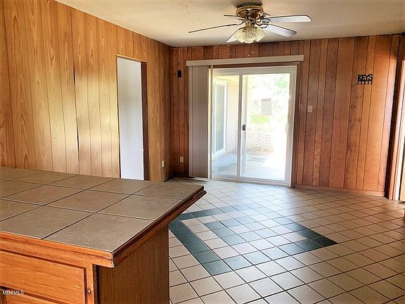 4th image of 6257 Byron Dr
