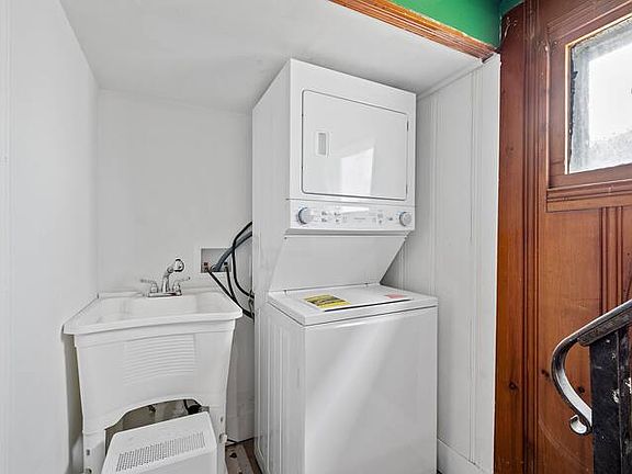 5th image of 3428 W 46th St