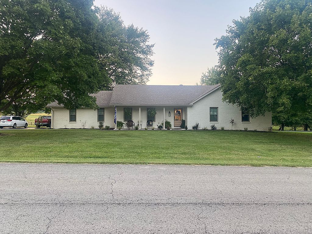 611 Forest Hills Dr, Campbellsville, KY 42718 Zillow