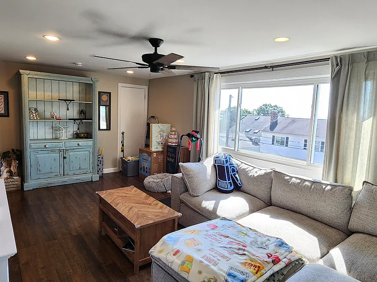 260 Connecticut Ave #2 — Photo 7