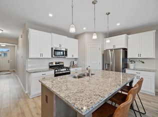 966 Maple Hill Rd, Newport, MN 55055