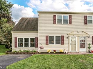 6 Walnut Mill Ln, Cleona, PA 17042