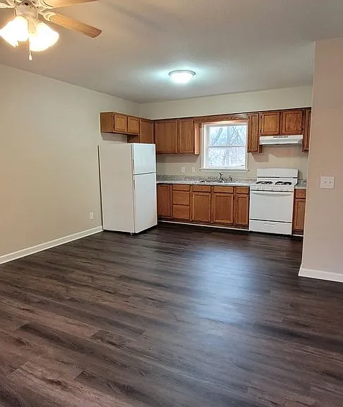 Creekside Apts-MDM — Photo 1