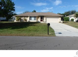 906 SW 11th Ave, Cape Coral, FL 33991