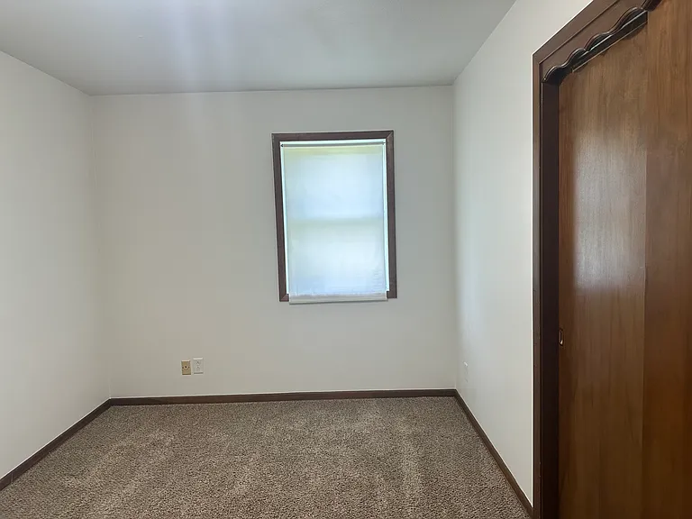 112 Meadow Ln — Photo 18