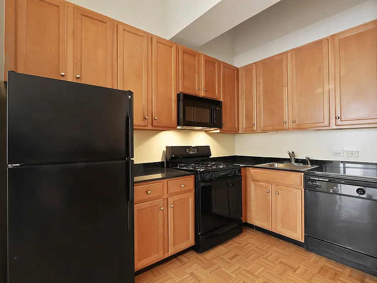 85 John St #6G — Photo 3
