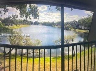 Grenadier Lakes At Welleb, Fort Lauderdale, FL 33351