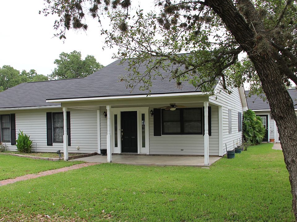 1st image of 3031 Cedar Creek Dr