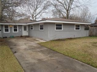 9516 Kuepferle Ct, River Ridge, LA 70123