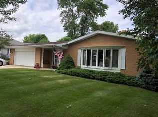 905 Jefferson St, Algoma, WI 54201