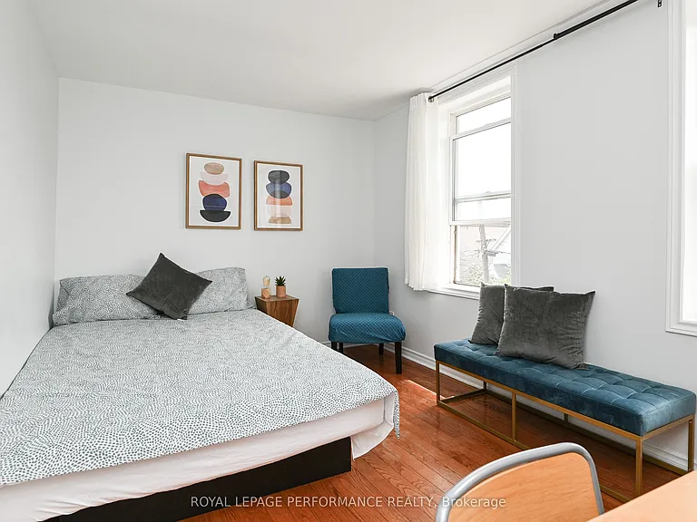 123 Pamilla St W #2 — Photo 10