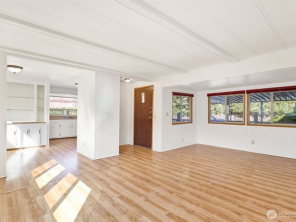 5th image of 1200 Lincoln Street #103