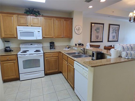4th image of 13427 Blue Heron Beach Dr #703