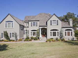 5257 Oak Leaf Dr, Tulsa, OK 74131