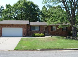 410 Geyer Rd, Neosho, MO 64850