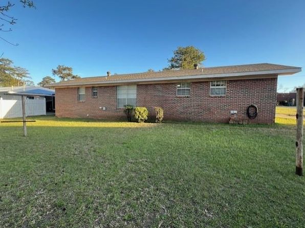 105 E Paulk Ave, Opp, AL 36467