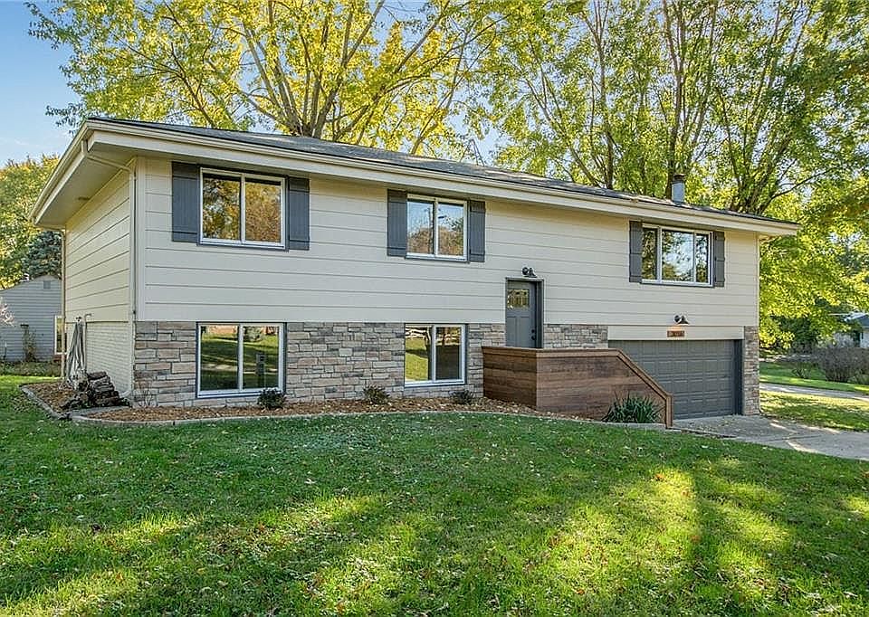 2nd image of 3016 Summit Vista Dr