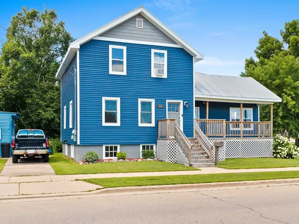107 Park Ave, Oconto, WI 54153
