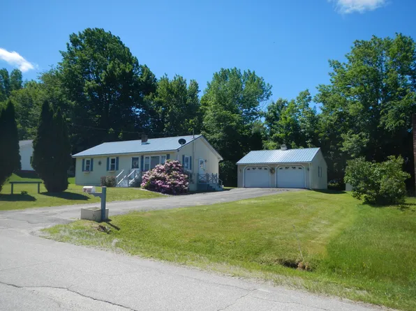 9 Tibbetts Drive, Lincoln, ME 04457