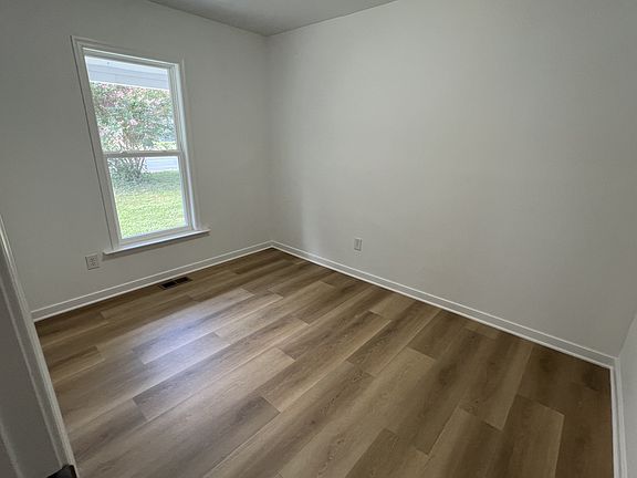 5th image of 517 Pullbrooke Dr