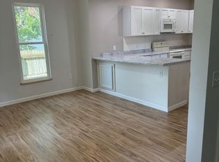 226 N Palm St, Janesville, WI 53548