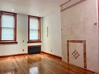 Rented by Apple Exclusive Realty Inc