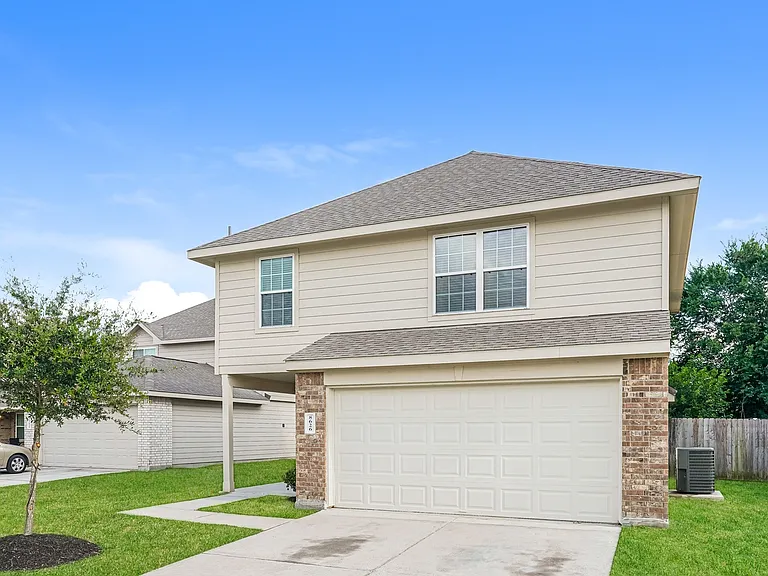 8626 Middleton Oaks Cir — Photo 3