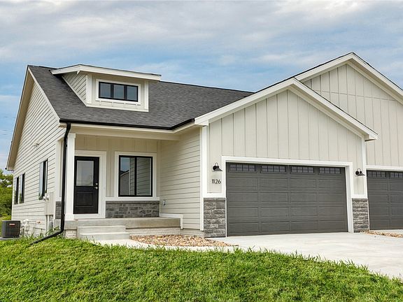 2nd image of 1126 Westview Dr