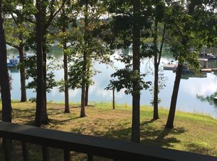 728 Indian River Bd Rd, Jacksboro, TN 37757