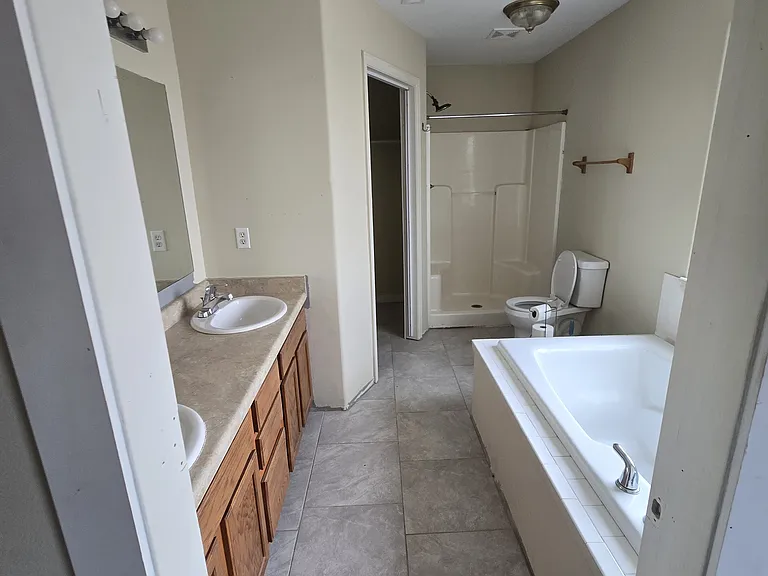 126 Cliff View Cir — Photo 2